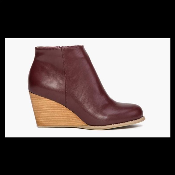 Sociology Shoes - EUC Sociology Dark Rum Booties